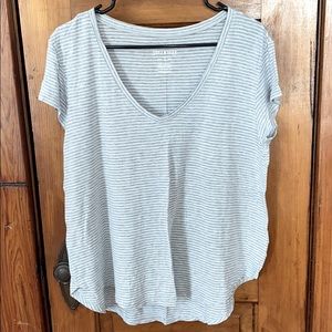 American Eagle tee